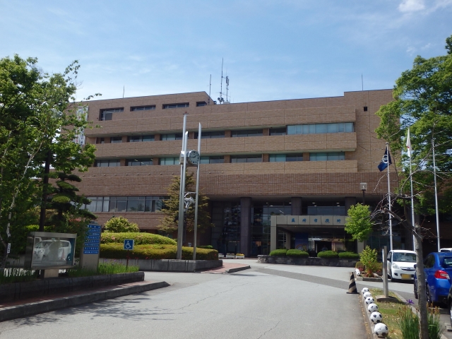 韮崎市役所