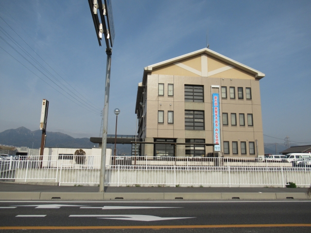Yokkaichi Nishi Police Station